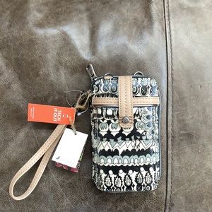 Sakroots Smartphone Wristlet Convertible Bag
